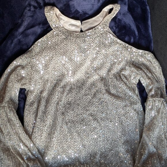 Sparkly, sequin top - Picture 2 of 4